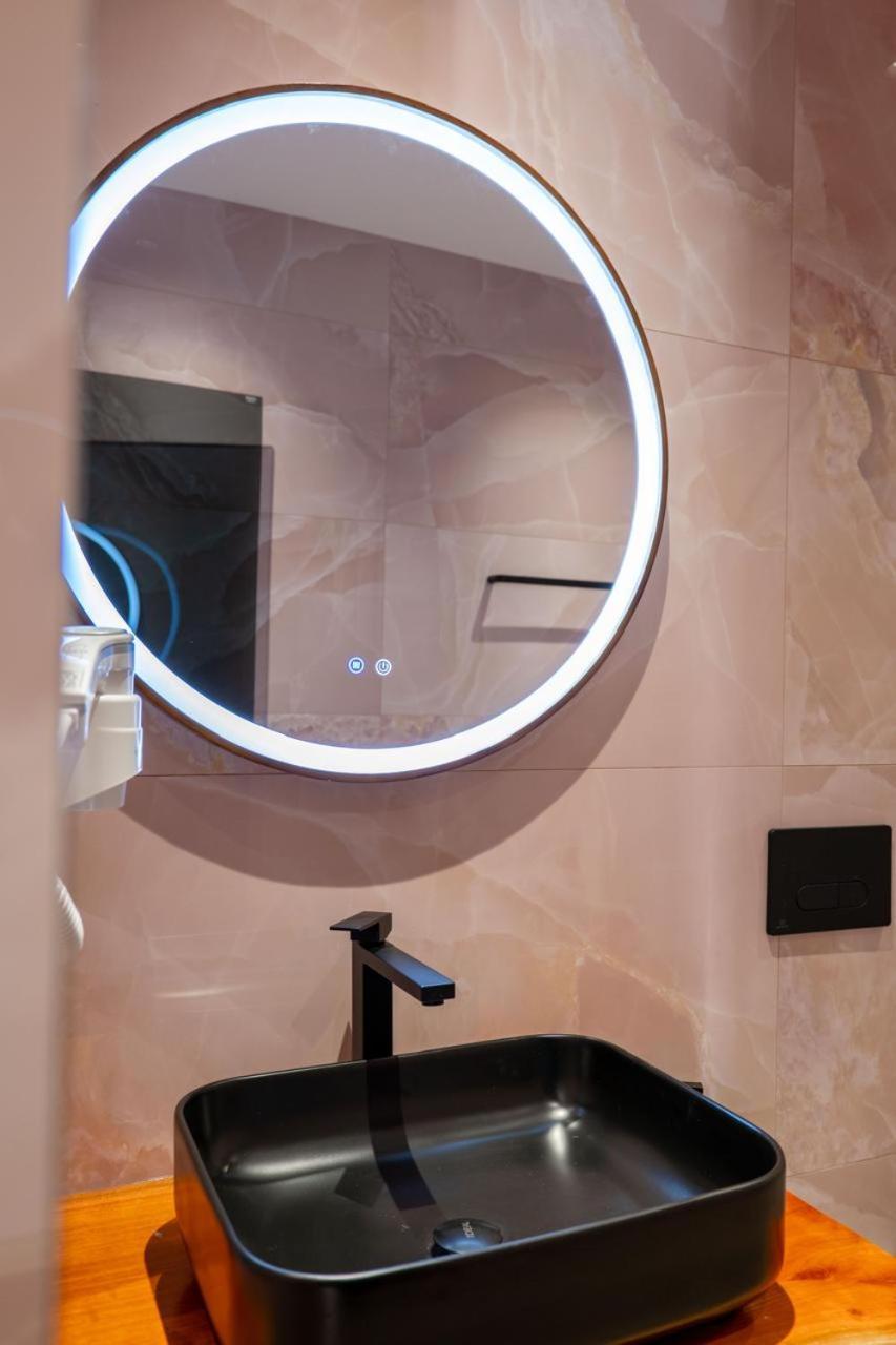 Juer Hotel Bajkaj 外观 照片